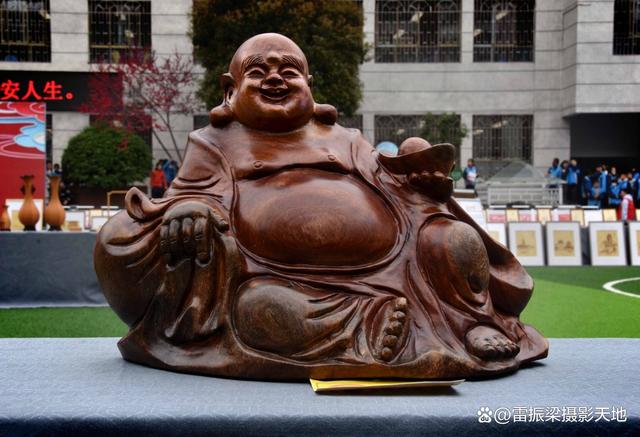 邵阳根雕：杨石生、刘完菊夫妇根雕非遗作品自成一派 独具特色