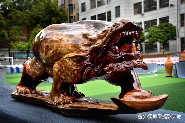 邵阳根雕：杨石生、刘完菊夫妇根雕非遗作品自成一派 独具特色